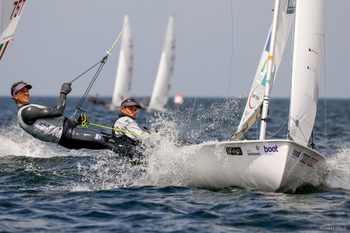   Haben sich bei den 470er-Seglern direkt an die Spitze gesetzt: Olympiasieger Mathew Belcher und Will Ryan
