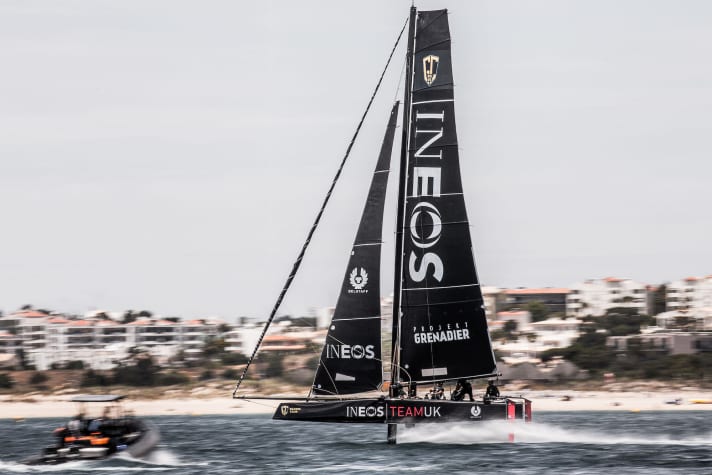   Das Ineos Team UK startet auch bei der GC32 Racing Tour