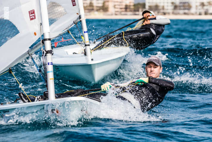   Jusqu'à présent, le laser olympique est synonyme de compétition serrée. On peut voir ici Philipp Buhl et Nik Aaron Willim à l'entraînement.