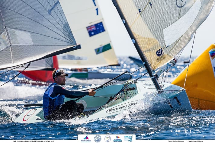   Avec le Finn olympique en action