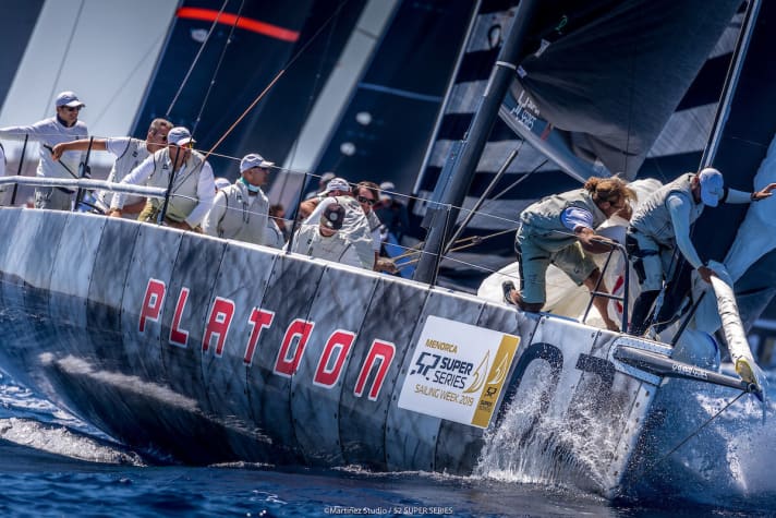   The Hamburg skipper, helmsman and "Platoon" owner Harm Müller-Spreer and his crew are fighting for a podium place off Mallorca