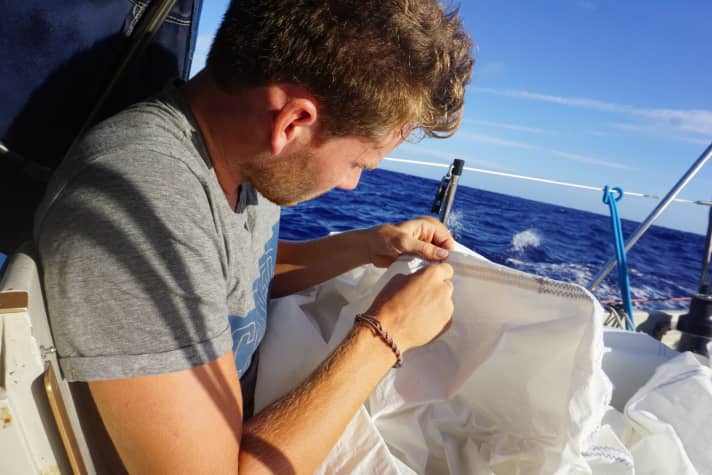   Laboratorio di vela in mare...