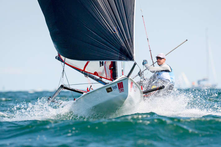   Eine schöne Szene von der 125. Kieler Woche. In diesem Jahr findet die weltgrößte Regattaserie nach ihrer historischen Verschiebung im September statt