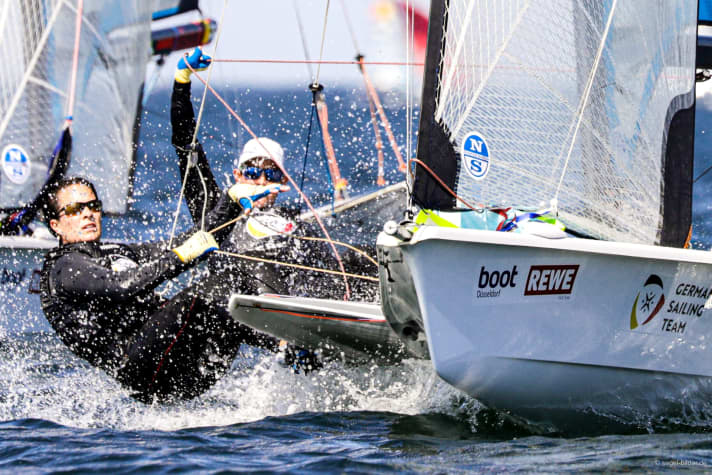   Fighting for their Olympic chance at the third attempt: Tina Lutz and Susann Beucke - here in action at the 125th Kiel Week