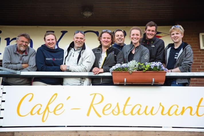  The Baltic 500 organisation team from the Yacht Club Strande at the premiere in 2019. Most of them are back on board, even under difficult conditions in times of the coronavirus pandemic. Different than usual, but with no less passion...