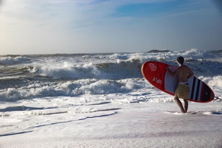   Les quatre documentent leurs aventures et la vie au long cours sur la chaîne Youtube "Segeljungs".