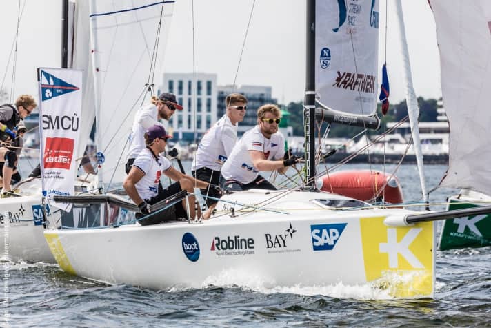   Steffen Heßbergers Crew vom Segel- und Motorboot-Club Überlingen segelte vor Travemünde auf den dritten Podestplatz