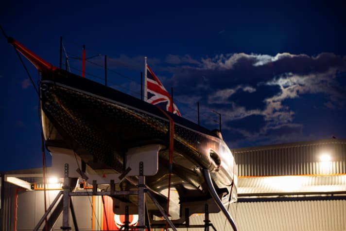   "Britannia" is the pride of the British: Will she be able to defeat the Italian "Luna Rossa"?