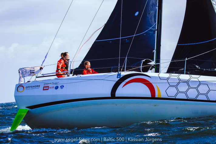   Un duo ambitieux avec une expérience de la voile en mer et des Jeux olympiques : Morten Bogacki et Susann Beucke sur le "Humboldt