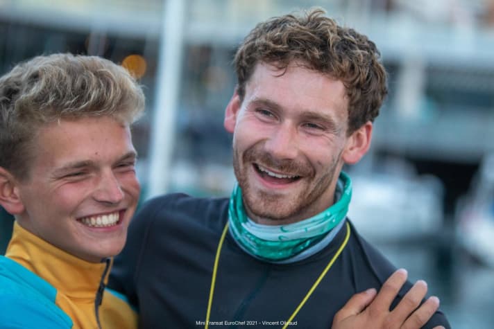   Jeune, ambitieux et en échange : le troisième de la Mini-Transat Melwin Fink et Lennart Burke pendant leurs premières Mini-Transat