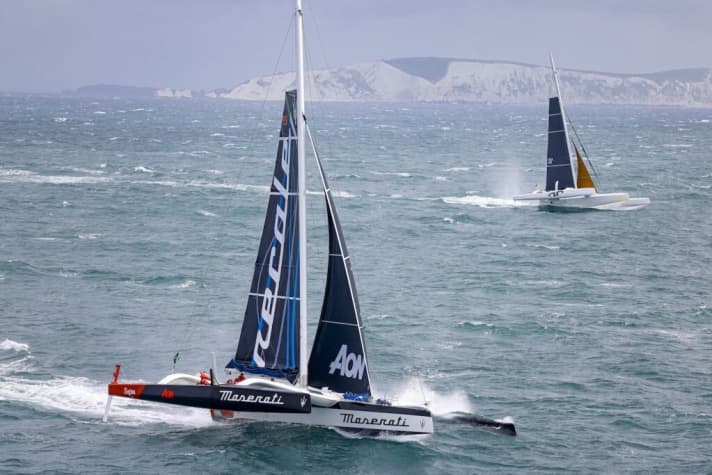   La rapide "Maserati" de Giovanni Soldini en action