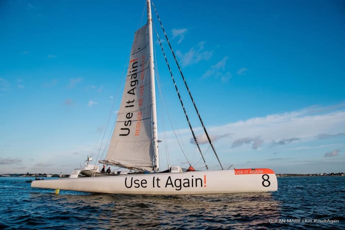   Il trimarano rinnovato "Usalo ancora!".