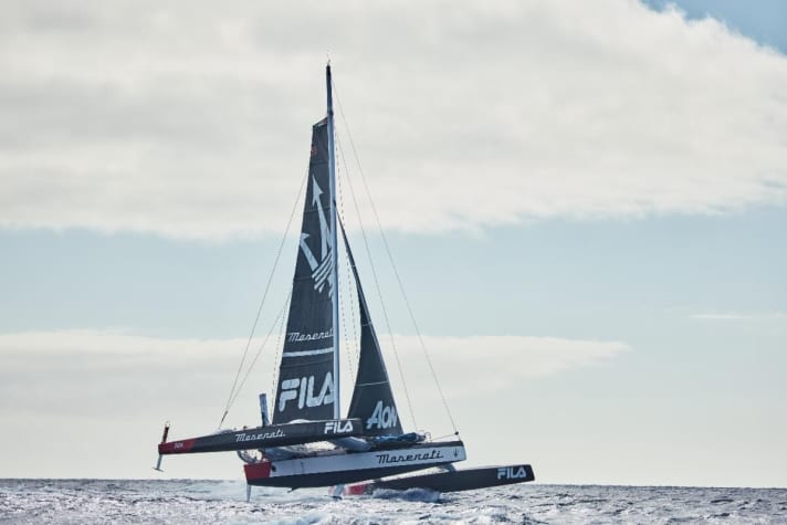   Können Giovanni Soldini und seine "Maserati"-Crew die anderen Mocras wieder in Schach halten, oder wird dieses Mal ein anderer Trimaran die Nase vorn haben?