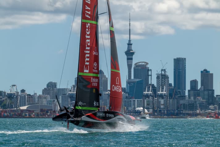   Ecco come i Kiwi hanno conquistato la vittoria della 36a America's Cup. La sede della 37a America's Cup sarà annunciata entro la fine di marzo. La scelta di Auckland come città ospitante è stata di recente piuttosto improbabile.