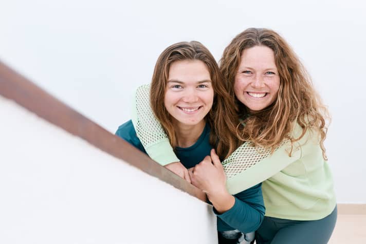   Get on as well on land as they do on the boat: Nadine Böhm and Lena Weißkichel