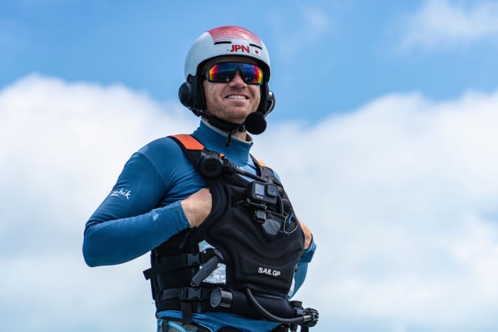 Team Japan is in third place in the season standings ahead of the final and also still has a chance of winning the overall title in the Californian sailing thriller: helmsman Nathan Outteridge, unlike Australia and the USA, is not yet qualified for the big triple final, but is much closer to making it than the other chasers
