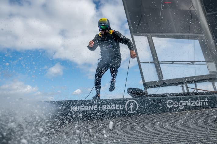 Tom Slingsby in Aktion: Sein australisches Team hat vor dem Finale auf Kurs Titelverteidigung die besten Karten in der Hand