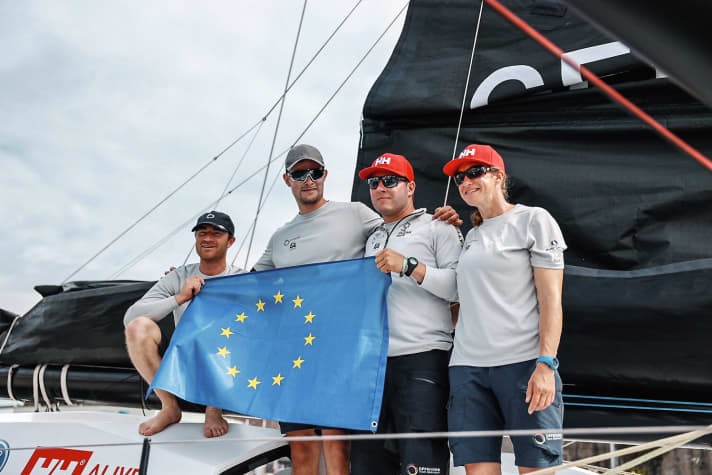   Die Gewinner der Ocean-Race-Europe-Premiere im Sommer 2021 (v. r.): Annie Lush, Robert Stanjek, Phillip Kasüske und Benjamin Dutreux