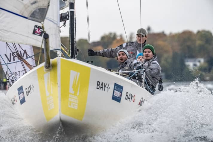   The five-time record champions from the NRV did not get off to the best of starts on the first day of the new league season on their home waters of the Alster, but helmsman Johann Kohlhoff and his crew still have a dozen races left to improve their record