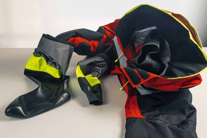   Neopren, Latex oder Gewebe? Metall oder Kunststoff?