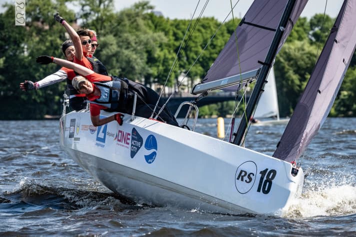   Les navigatrices ont brillé lors de la Helga Cup en s'engageant et en se battant pour chaque mètre.