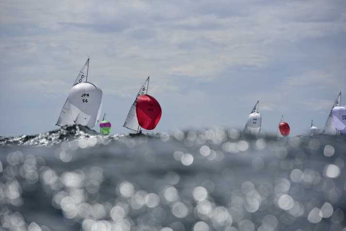   Here, photographer Tom Körber captures the beauty of kite sailing on the Baltic Sea in a very charming way