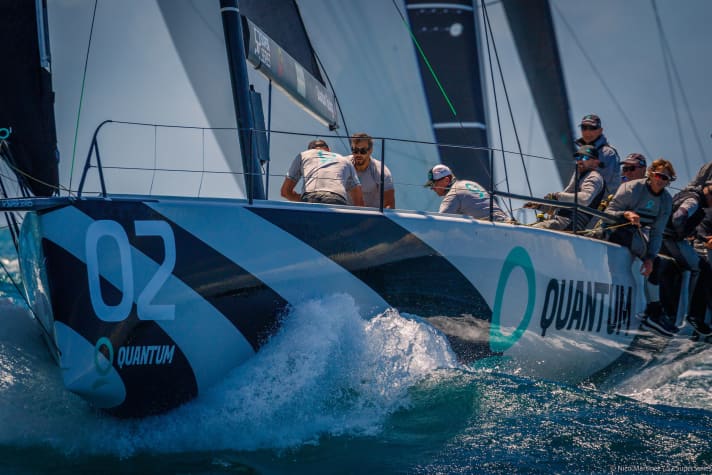   Auf Kurs WM-Krone: das Team Quantum Racing vor Cascais