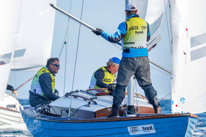   Des vainqueurs expérimentés de la Gold Cup des bateaux folke : l'équipage danois autour du barreur Sören Kaestel a remporté la Gold Cup. Les meilleurs équipages allemands sont Ulf Kipcke, Dieter Kipcke et Gero Martens, qui terminent deuxièmes.