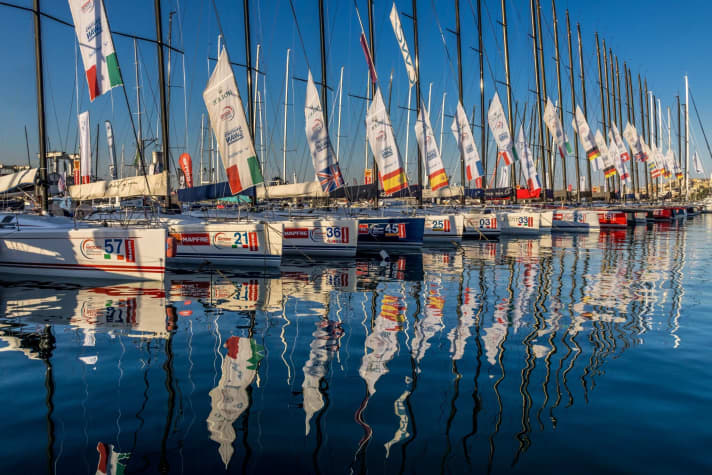   Die Hafenstudie von Event-Fotografin Maria Miuña zeigt gut, wie international das Feld beim spanischen Sommerklassiker ist