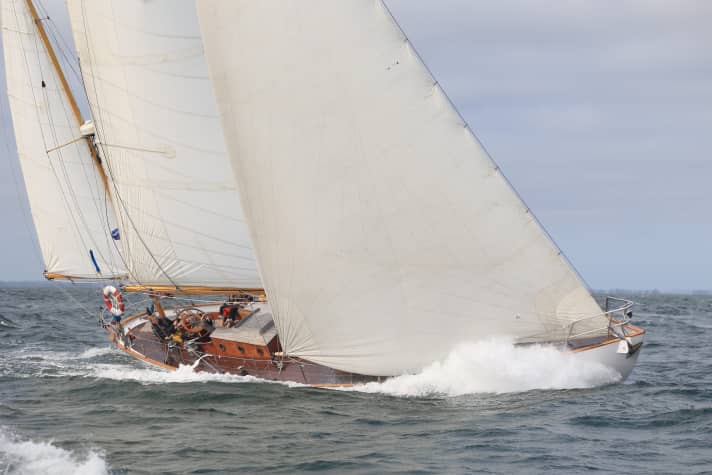 A remporté le classement des classiques : le yawl "Peter von Seestermühe" avec Christoph von Reibnitz