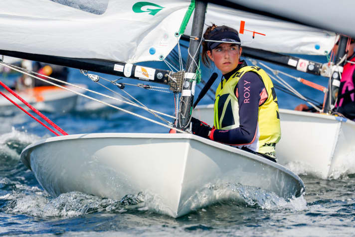 Concentrazione al volante: la vincitrice dell'Europa Antonia Richter, che ha ottenuto la sua seconda medaglia nel giro di una settimana dopo aver vinto l'oro ai Campionati Europei di Kiel