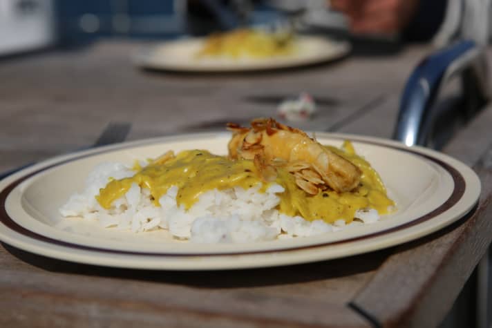 Cooking on board Baked banana on rice with curry sauce