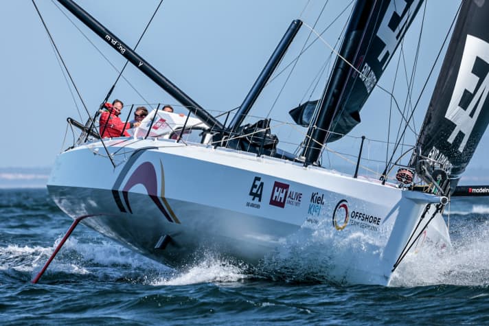 Das ehemalige Offshore Team Germany, das mit Robert Stanjek, Benjamin Dutreux, Phillip Kasüske und der britischen Weltumseglerin Annie Lush The Ocean Race Europe gewonnen hatte, hat sich im Mai dieses Jahres mit dem Team des Franzosen Dutreux zum Guyot Environnement – Team Europe zusammengeschlossen.