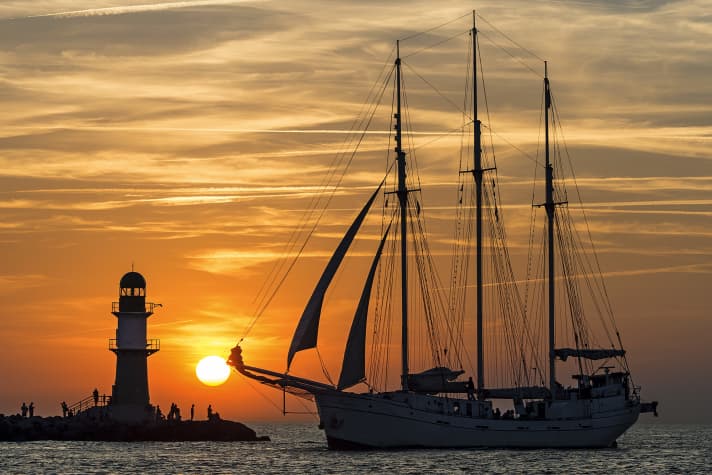 via Kristin Gütschow Rostock & Warnemünde Tourist Information Centre Marketing & PR Warnowufer 65 18057 Rostock GERMANY http://www.tallship-fan.de/cgi-bin/tallship_d.pl?ACTION=DISPLAY&SCHIFFSID=68