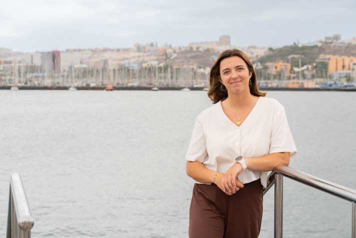 María Cantero, Mitglied des spanischen Damenteams im 37. America's Cup, trainiert regelmäßig auf den Kanaren.