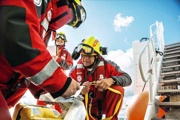 The full-time and volunteer sea rescuers have to complete realistic training courses time and again.