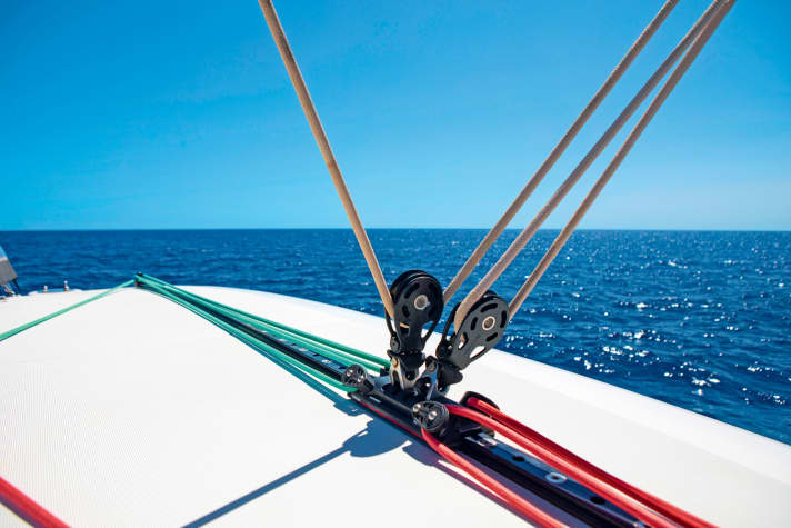 Catamaran sailing mainsheet