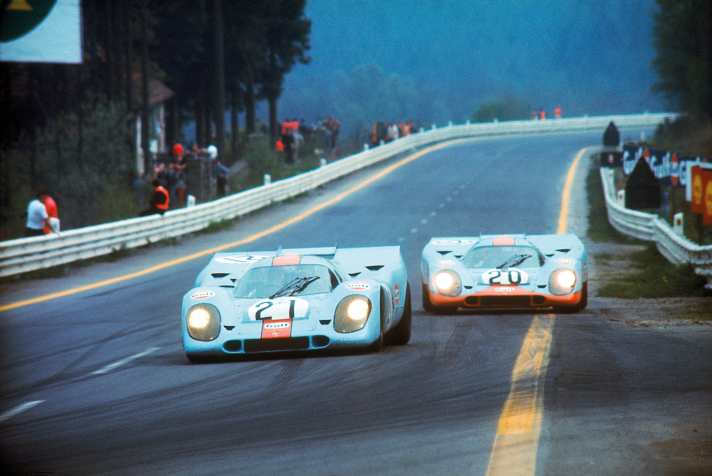 porsche fahrer/hdk-1858_e52aad4135f374fb17c82eeb80980796