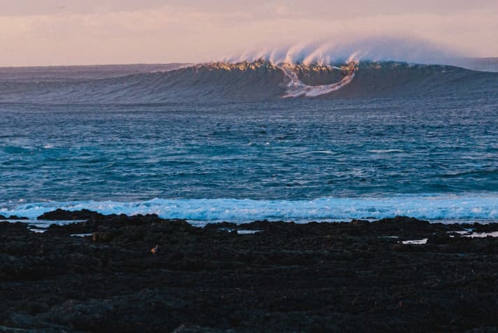Dany Bruch beim Sunset-Surfing im Norden Fuertes