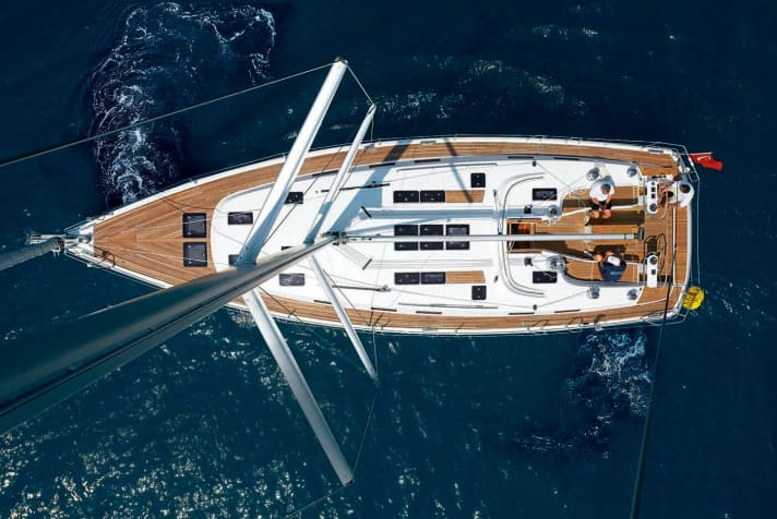   Bavaria Cruiser 50: Hafenballett mit Hilfe  von Dock Control