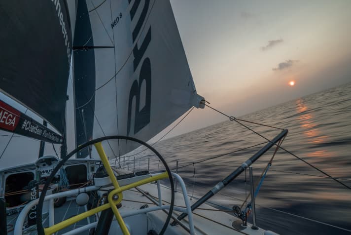   Ein letztes menschenleeres Bild funkte Team Brunel, bevor sich Bouwe Bekkings Mannschaft für den 17. Tag dieser gefühlt endlos langen Etappe in den "Stealth-Modus" verabschiedete