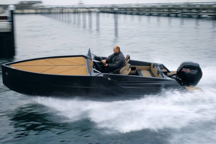 D-Boat Diamond 550