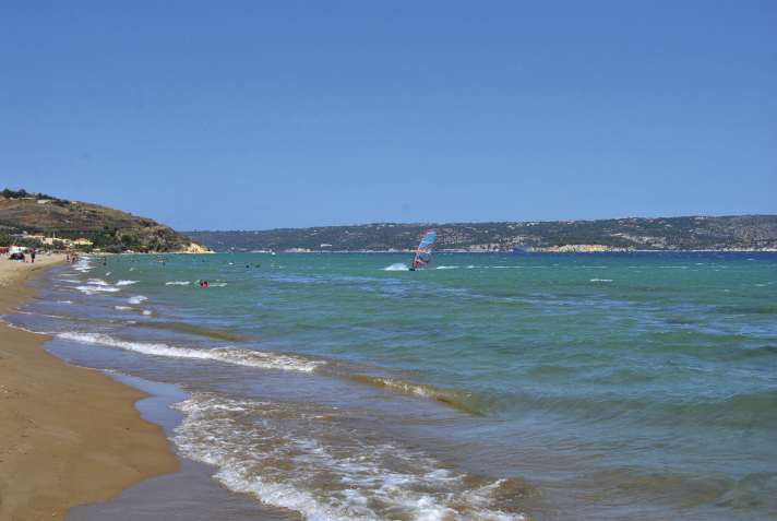 In addition to solid thermals, the Kalyves spot also has a good infrastructure with bars and restaurants.