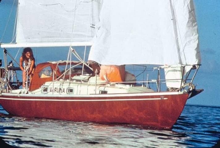   Tania Aebi in the eighties on her "Varuna"