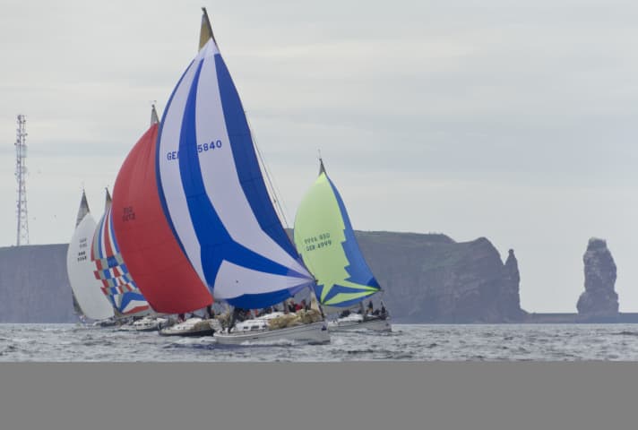   Die Nordsee lädt vor Helgoland zum Regattasegeln ein