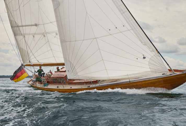 yacht/100181772_cd8e87323bfa726943e35cbd779cf193