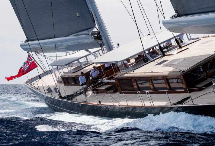 yacht/aquarius-royal-huisman-2025-331-0803c-resize_898209adcf0cd77251358ceff5b620ea