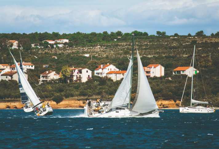 yacht/charter-manover-segeln-2016-bsc-img-3850_fee241dd30d25d9566b1aec7b2db1498