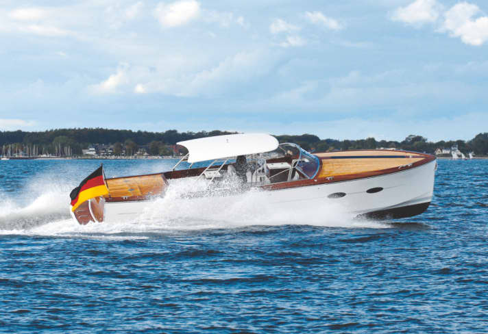 Die neue Knierim 36 Runabout.