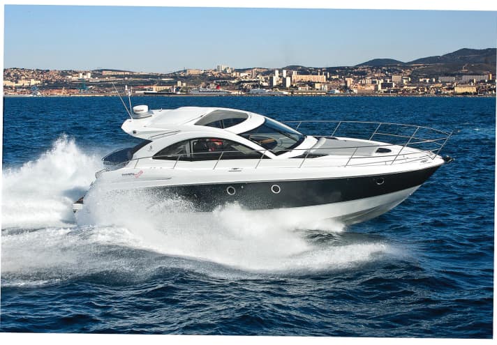 As with the Absolute, the Monte Carlo is good in rough water. | r.